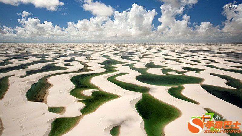 巴西神奇的沙地绿洲：一年四季景色不断变幻