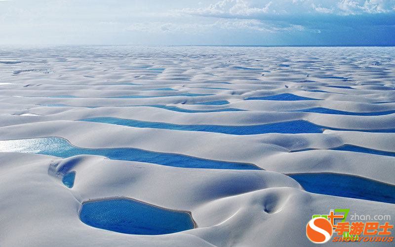 巴西神奇的沙地绿洲：一年四季景色不断变幻