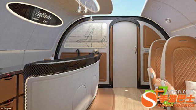 世界第一台全景天窗飞机 抬头就能仰望星空