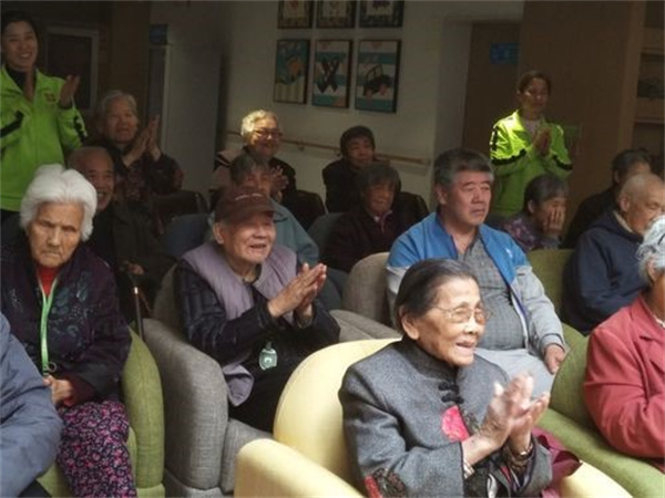 养老院爷爷奶奶给年轻人的忠告