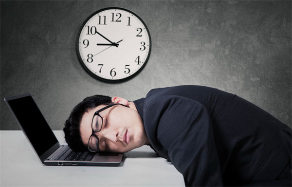 本月工资可能多出两笔钱